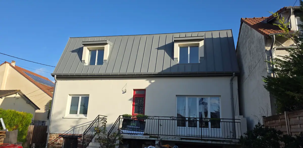 La maison surélevée, côté jardin (Extension et aménagement intérieur, Eaubonne)